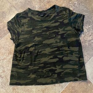 Sanctuary camo linen tee